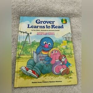 Sesame Street Grover Learns to Read Hardcover Book Vintage 1980’s